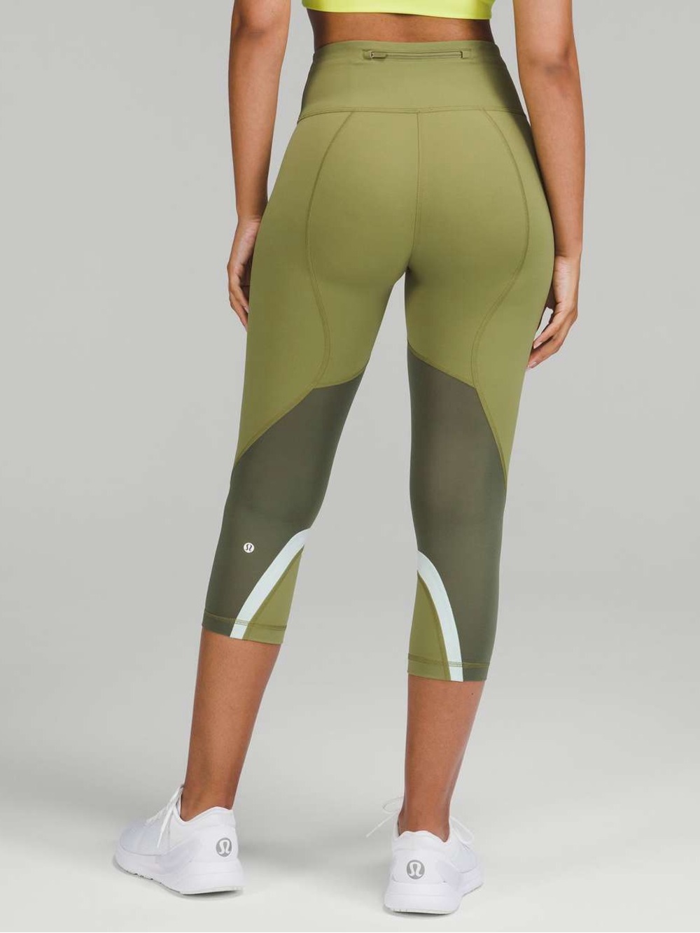 Lululemon Throwback Inspire High-Rise Crop 21"
- Bronze Green/ Mint Leggings